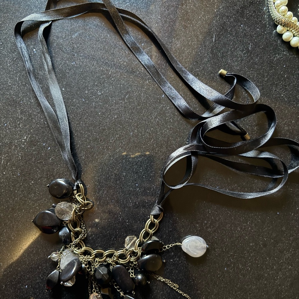 Chic Black and Gold Necklace with Ribbon Accents